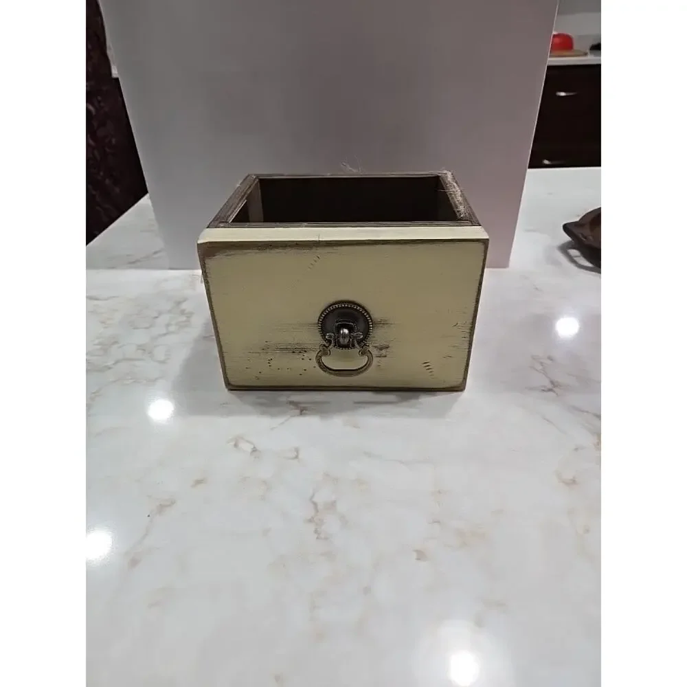 Creamer Colored Distressed Wooden Box with Metal Handle 6.75
